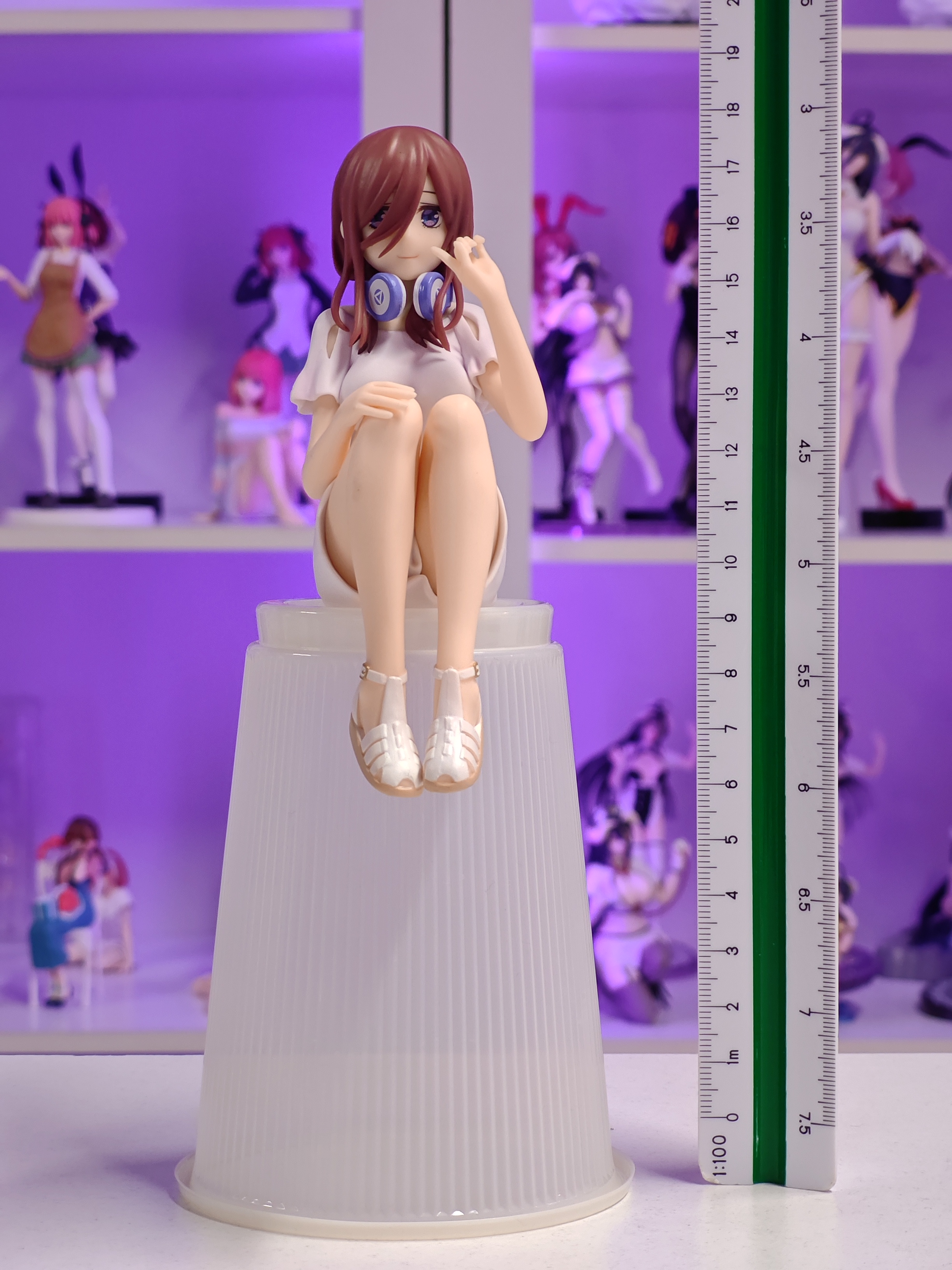 SEGA - Premium Perching Figure - Miku Nakano